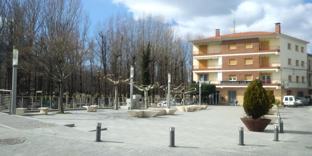 Navaluenga Appartement Buitenkant foto